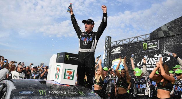 2019-harvick-michigan-jubo-625x340