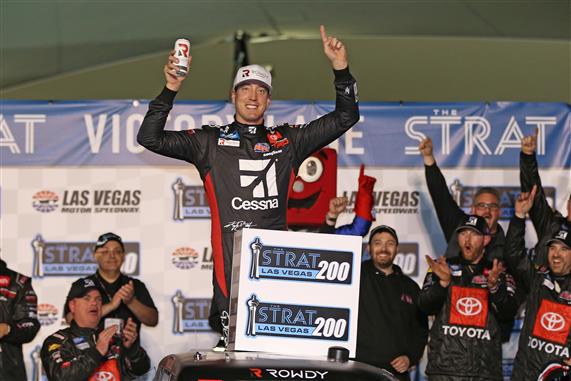 lvms1_ngrots_victorylane_022120